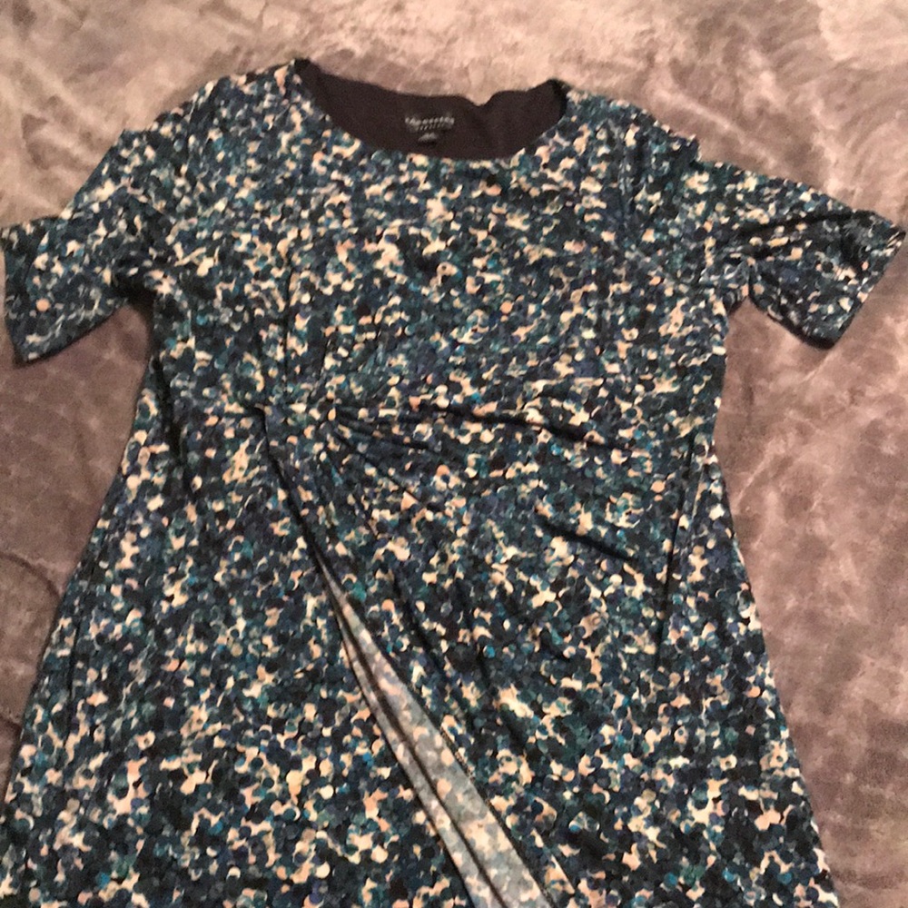 Dress, beautiful fit, stretch, comfy , length knee